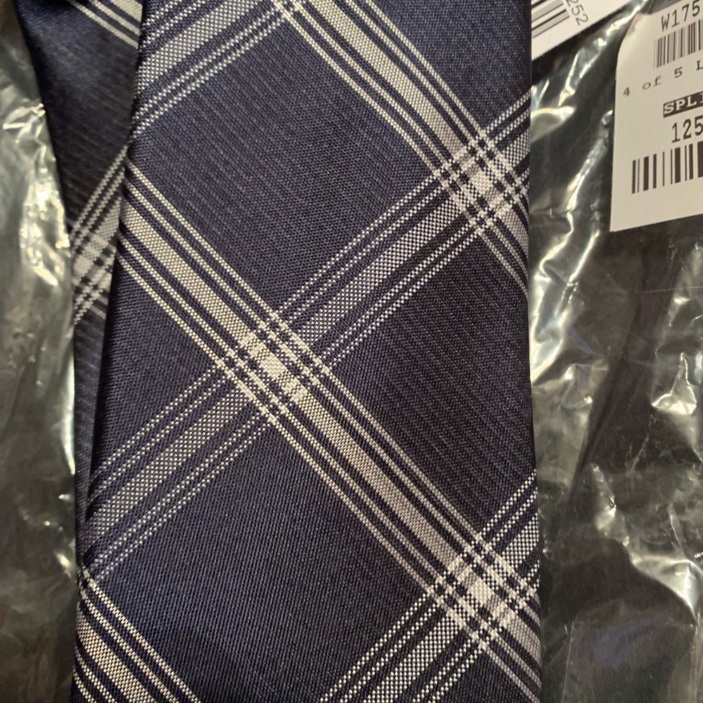 Michael Kors tie - Picture 3 of 4